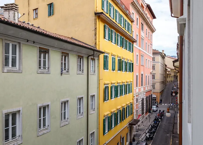 Appartement Rifugio Whitman, Con Parcheggio In Centro Trieste